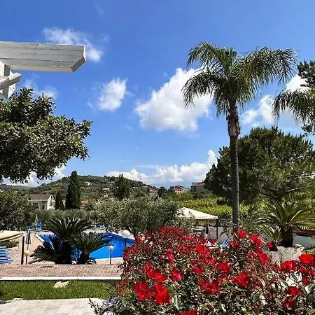 La Tombola Hotel